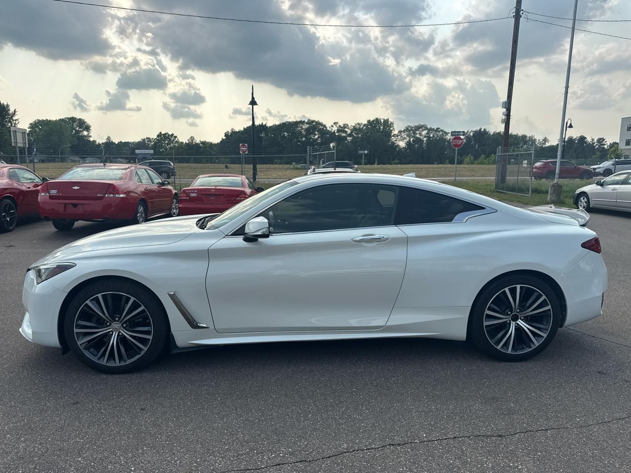 Infiniti Q60 3.0t LUXE AWD 2019