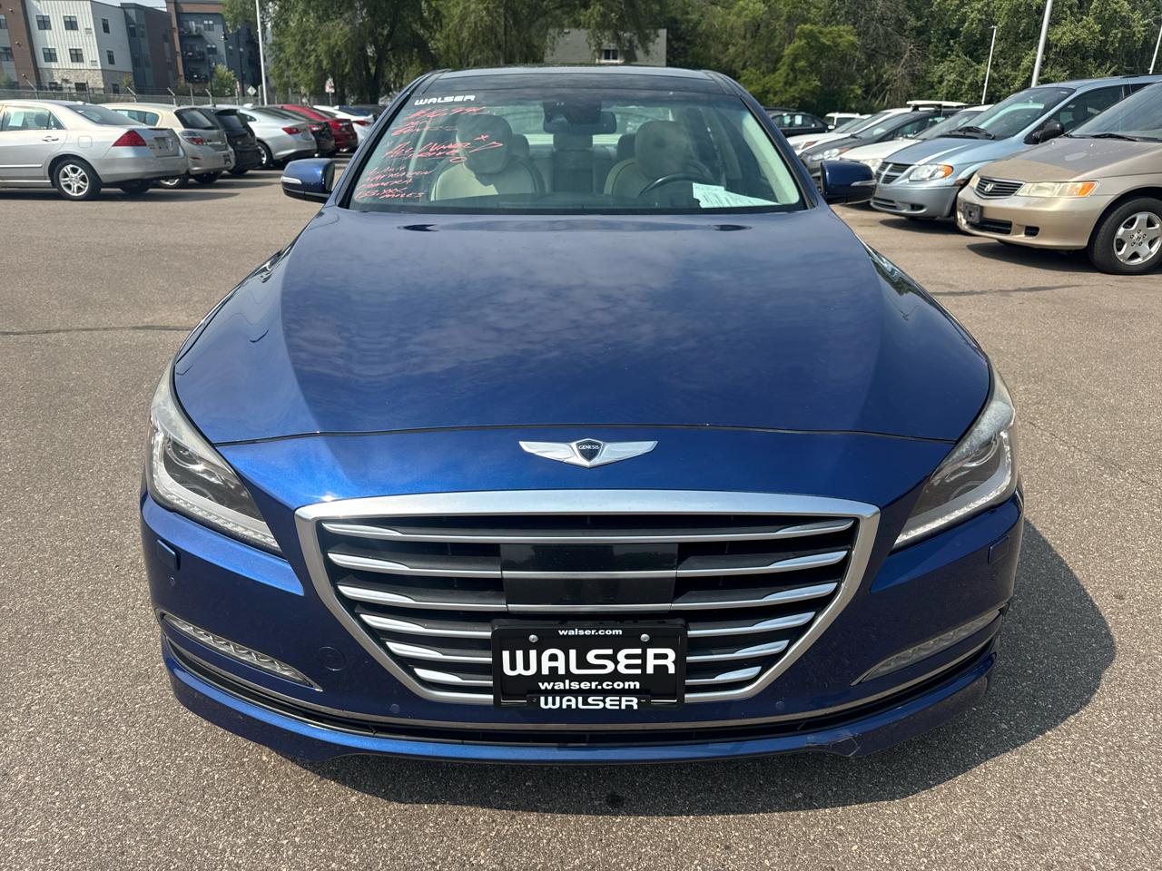 Hyundai Genesis 4dr Sdn V6 3.8L AWD 2016