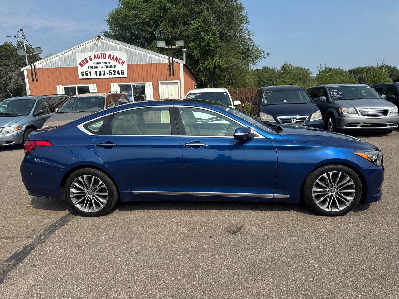 Hyundai Genesis 4dr Sdn V6 3.8L AWD 2016