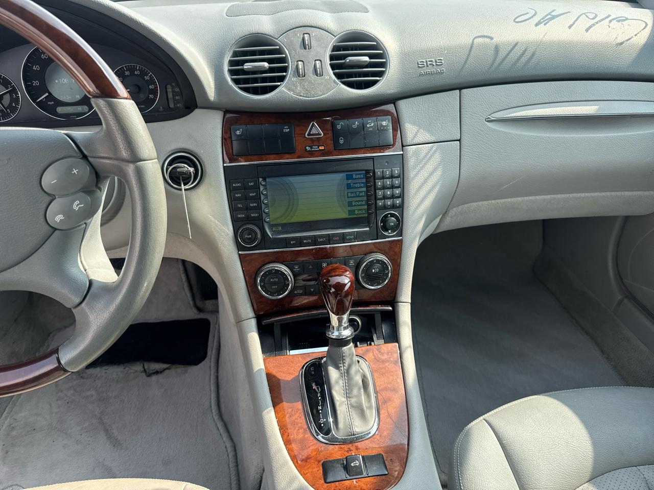 Mercedes-Benz CLK-Class 2dr Cabriolet 5.0L 2005