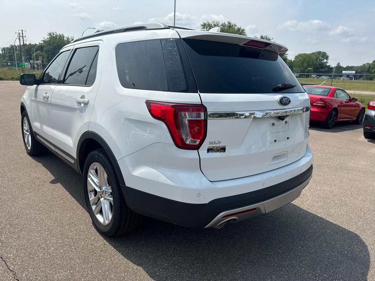 Ford Explorer 4dr XLT 4WD 2017