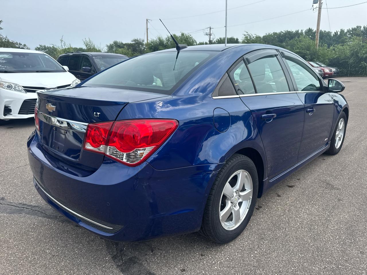 Chevrolet Cruze 4dr Sdn LT w/1LT 2012