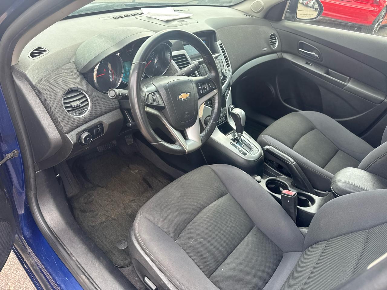 Chevrolet Cruze 4dr Sdn LT w/1LT 2012