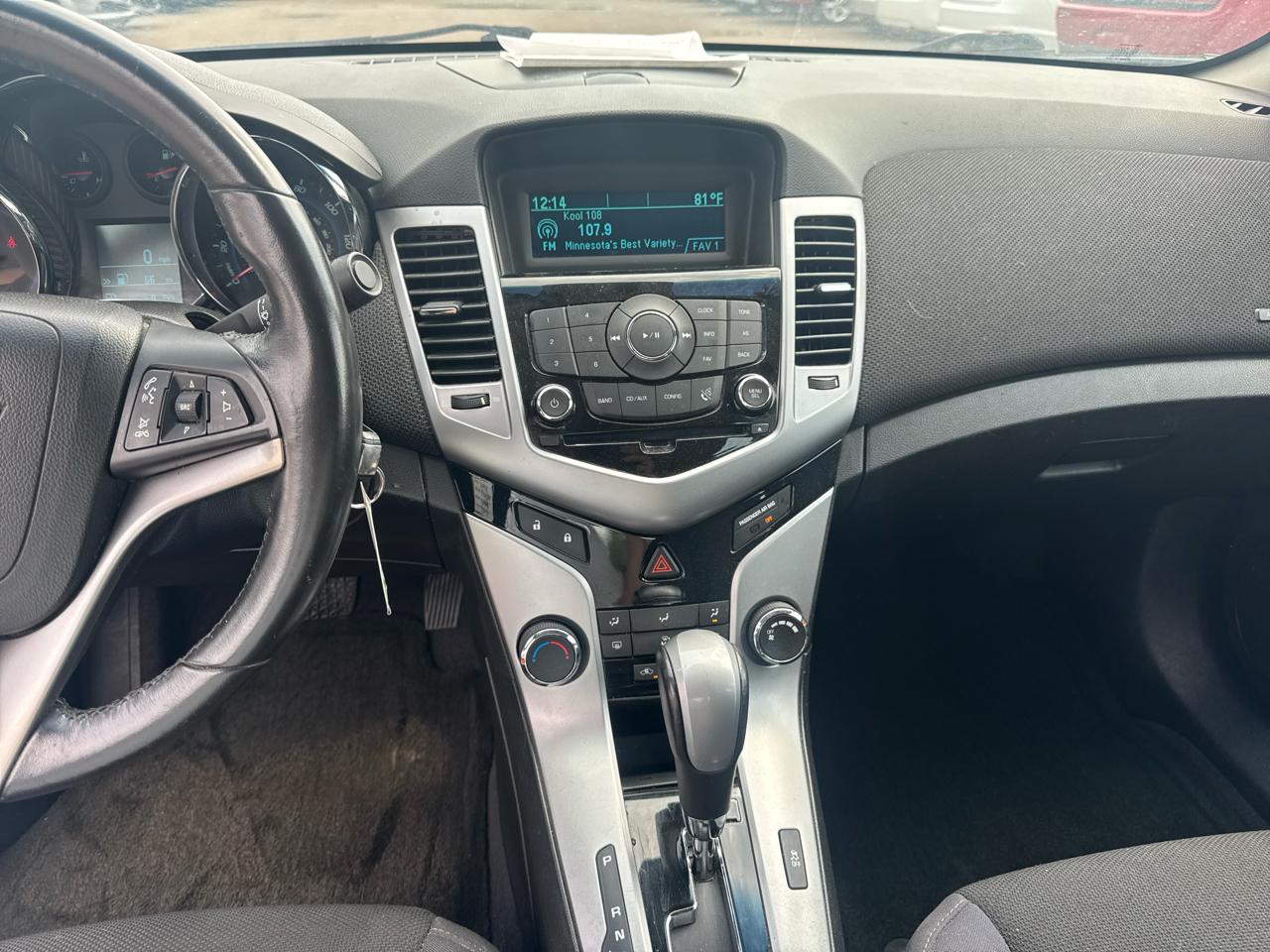 Chevrolet Cruze 4dr Sdn LT w/1LT 2012