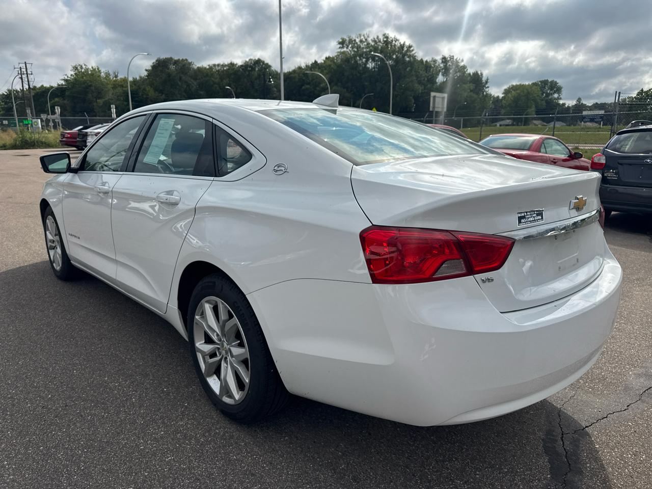 Chevrolet Impala 4dr Sdn LT w/1LT 2018
