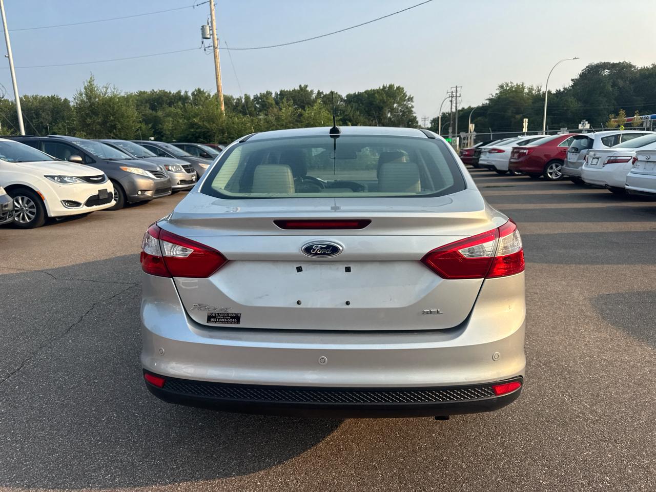 Ford Focus 4dr Sdn SEL 2012