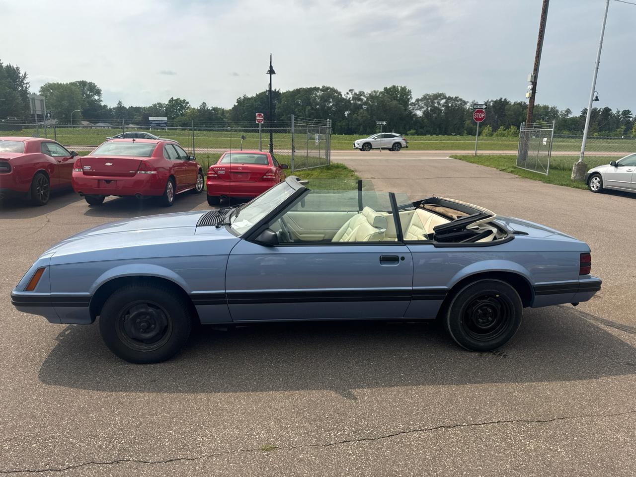 Ford Mustang 2dr GLX Convertible 1983