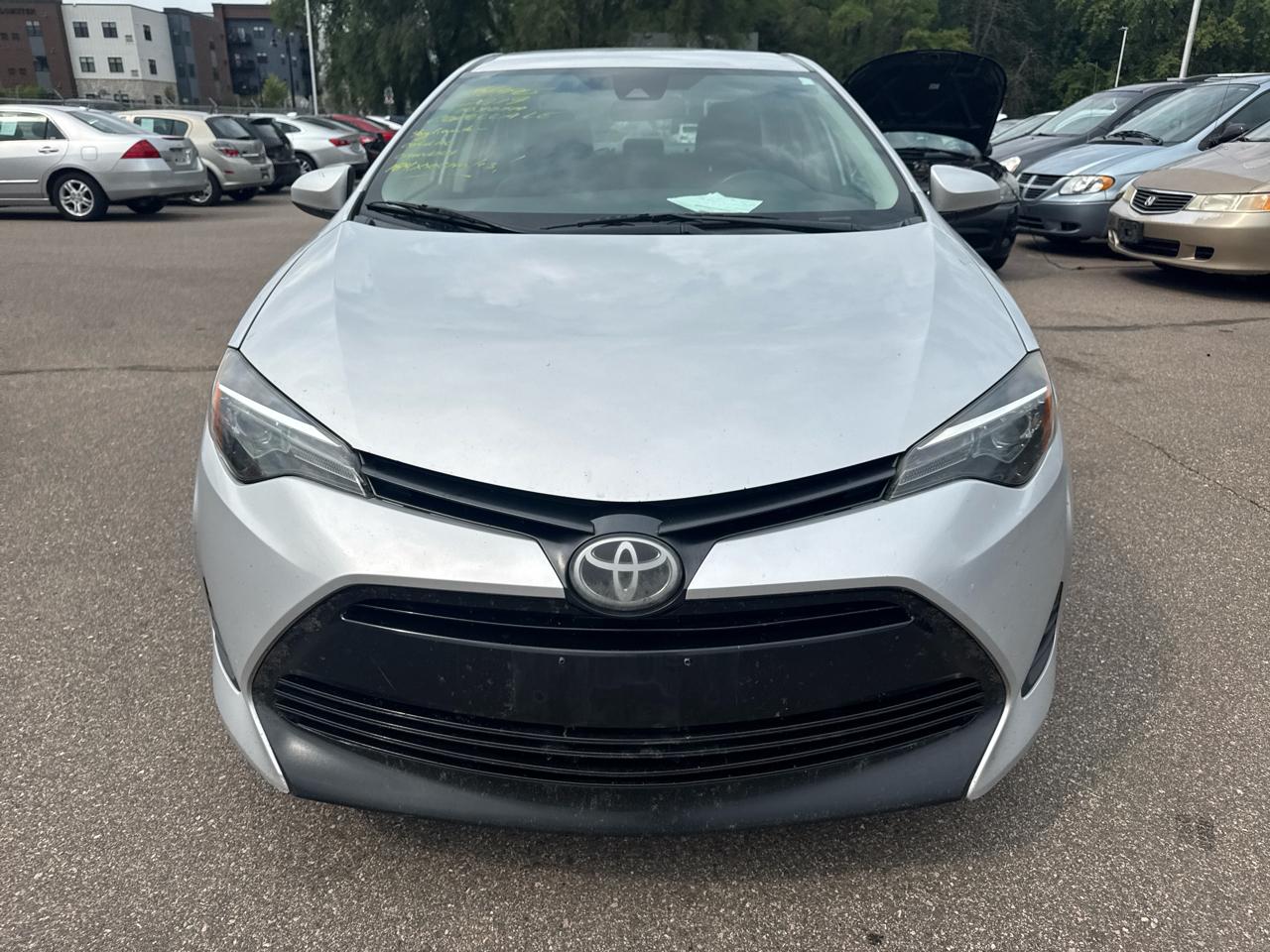 Toyota Corolla XLE CVT (Natl) 2019