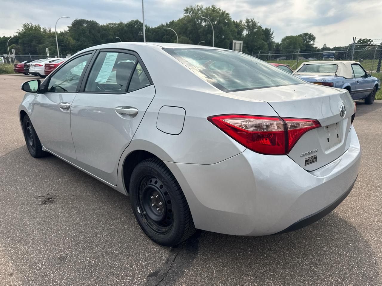 Toyota Corolla XLE CVT (Natl) 2019