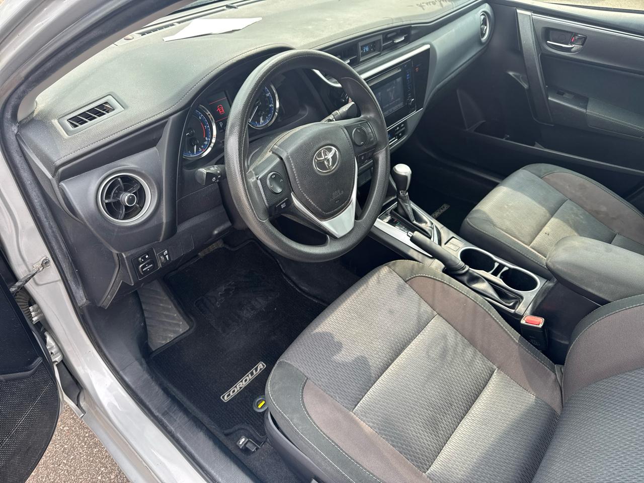 Toyota Corolla XLE CVT (Natl) 2019