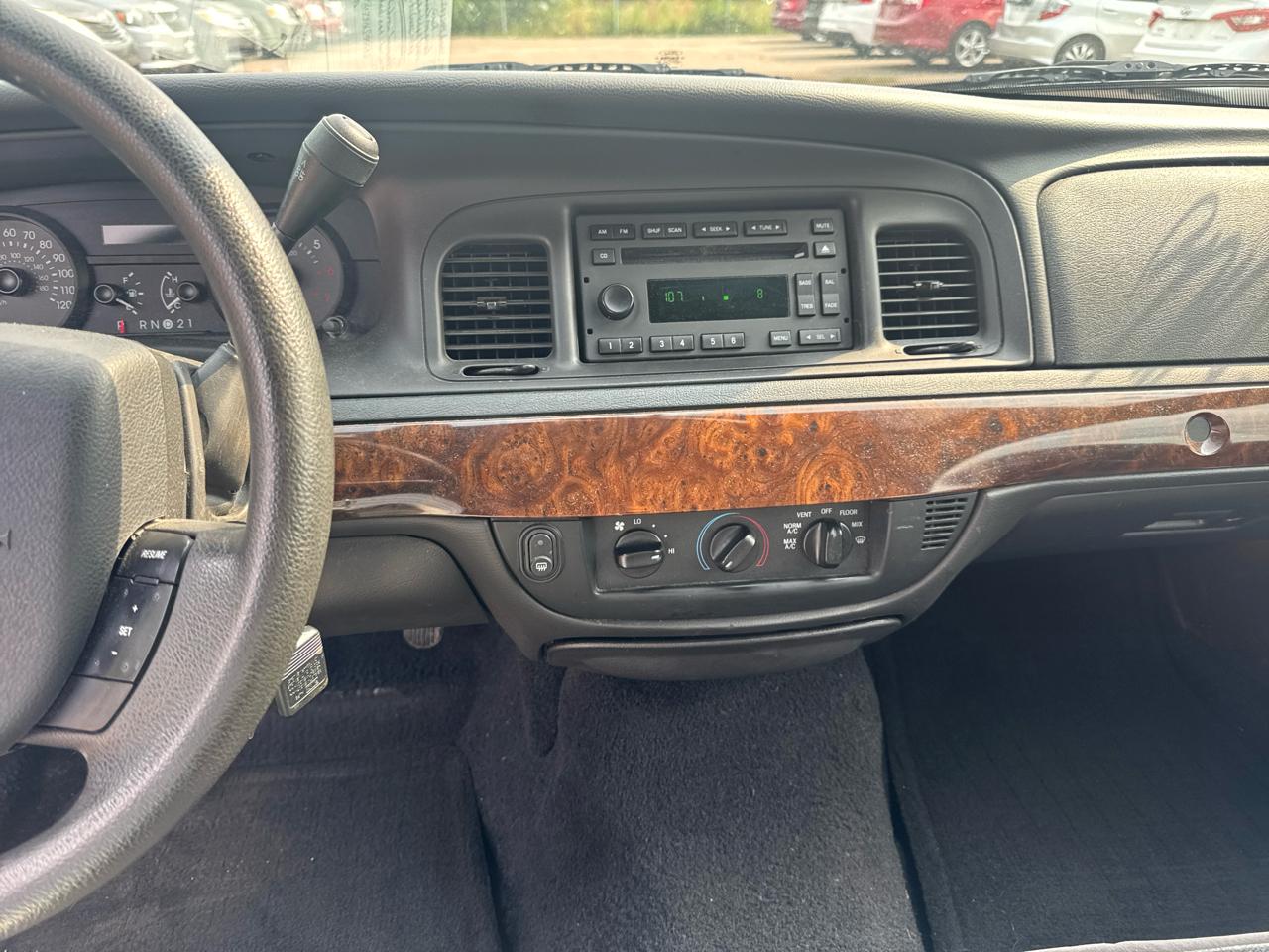 Mercury Grand Marquis 4dr Sdn GS 2008