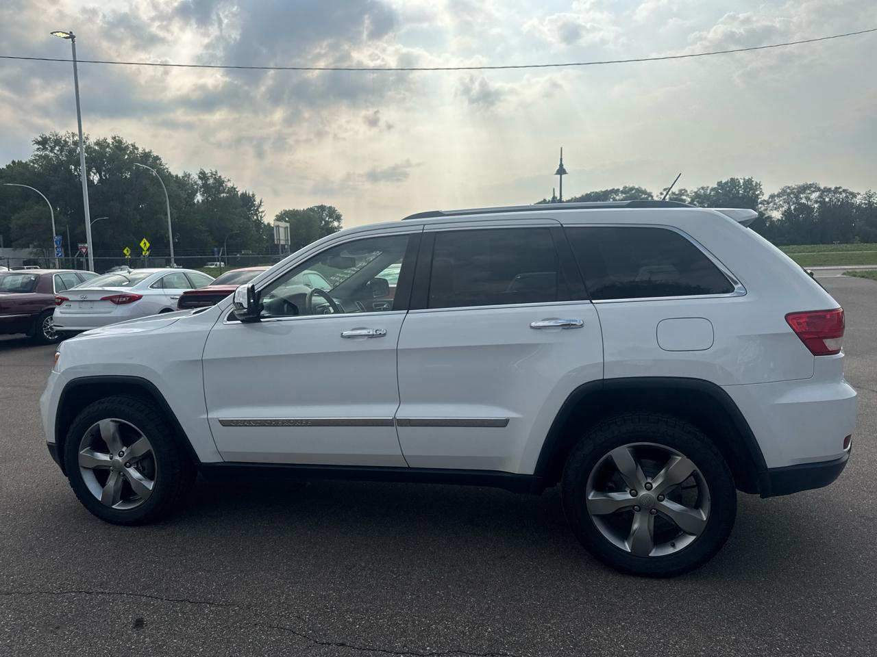 Jeep Grand Cherokee 4WD 4dr Overland 2013