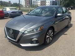 2019 Nissan Altima 