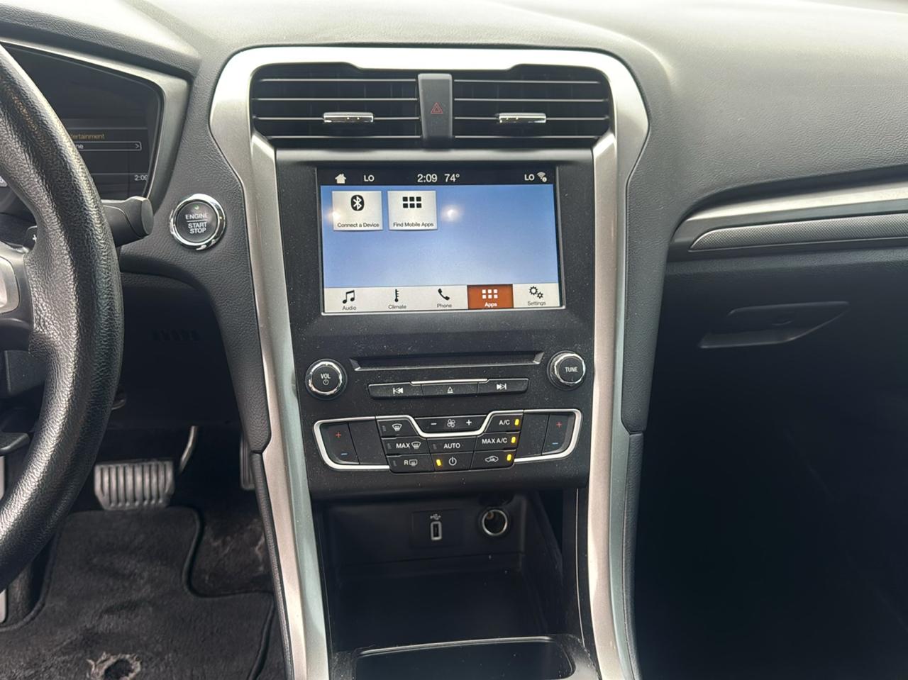 Ford Fusion SE FWD 2018