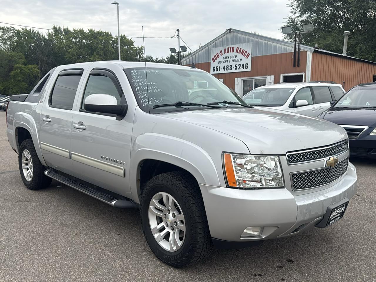 Chevrolet Avalanche 4WD Crew Cab LT 2010