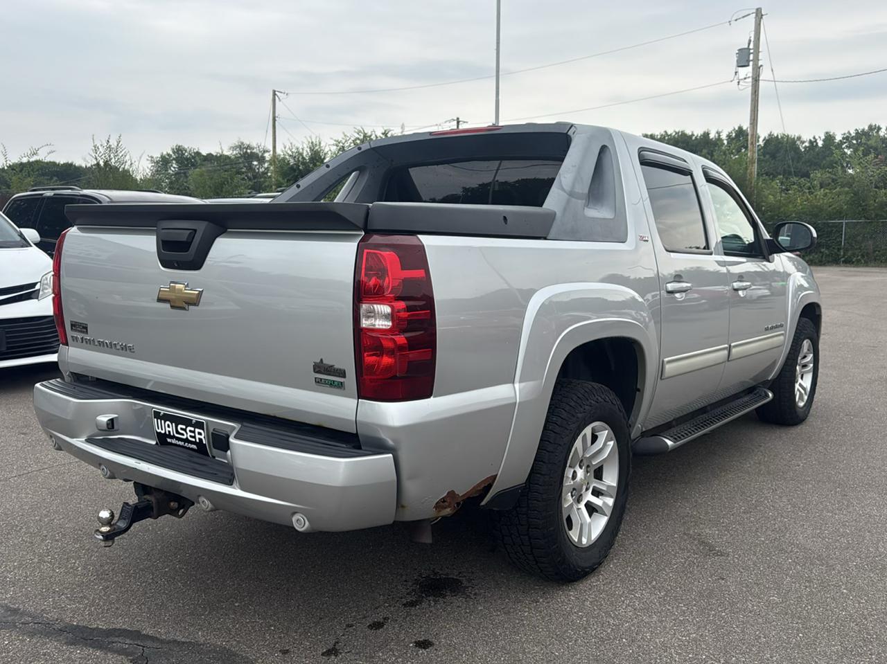 Chevrolet Avalanche 4WD Crew Cab LT 2010