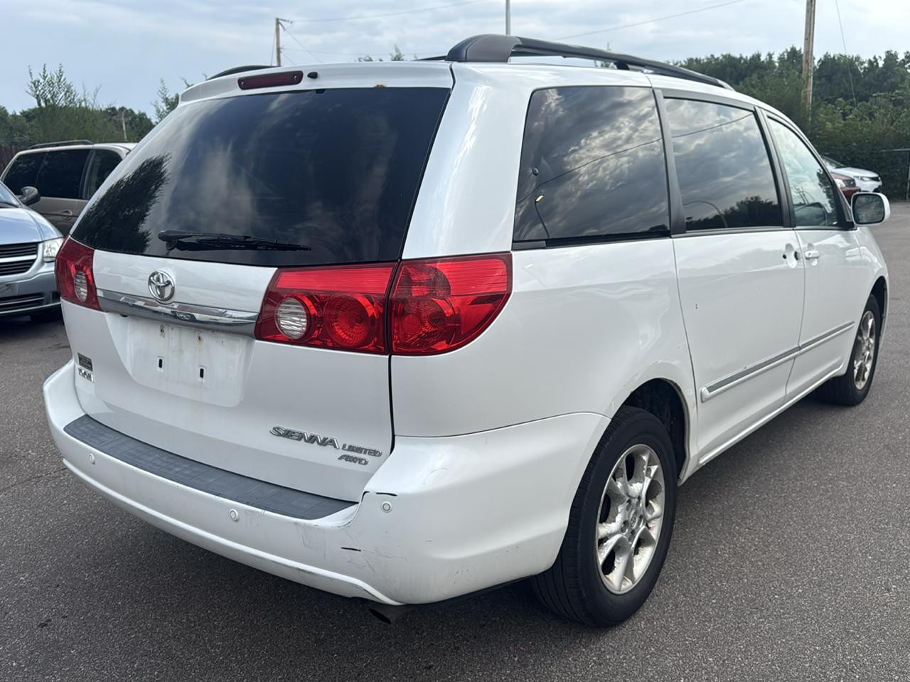 Toyota Sienna 5dr XLE AWD (Natl) 2006