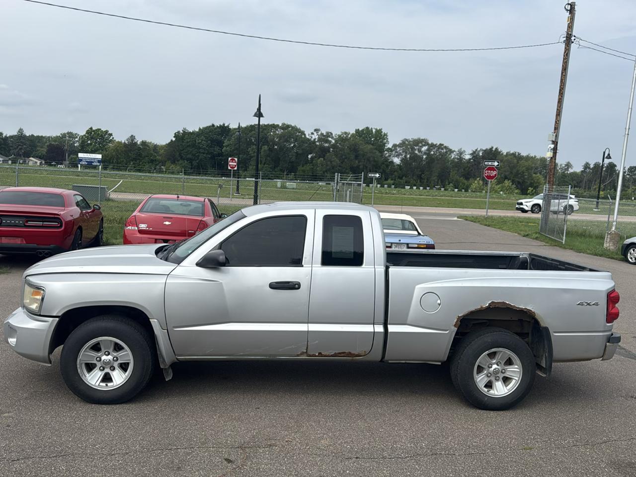 Dodge Dakota 4WD Ext Cab SXT 2010