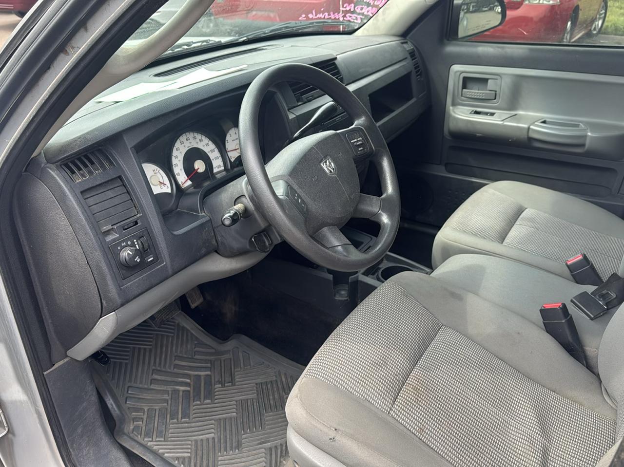 Dodge Dakota 4WD Ext Cab SXT 2010