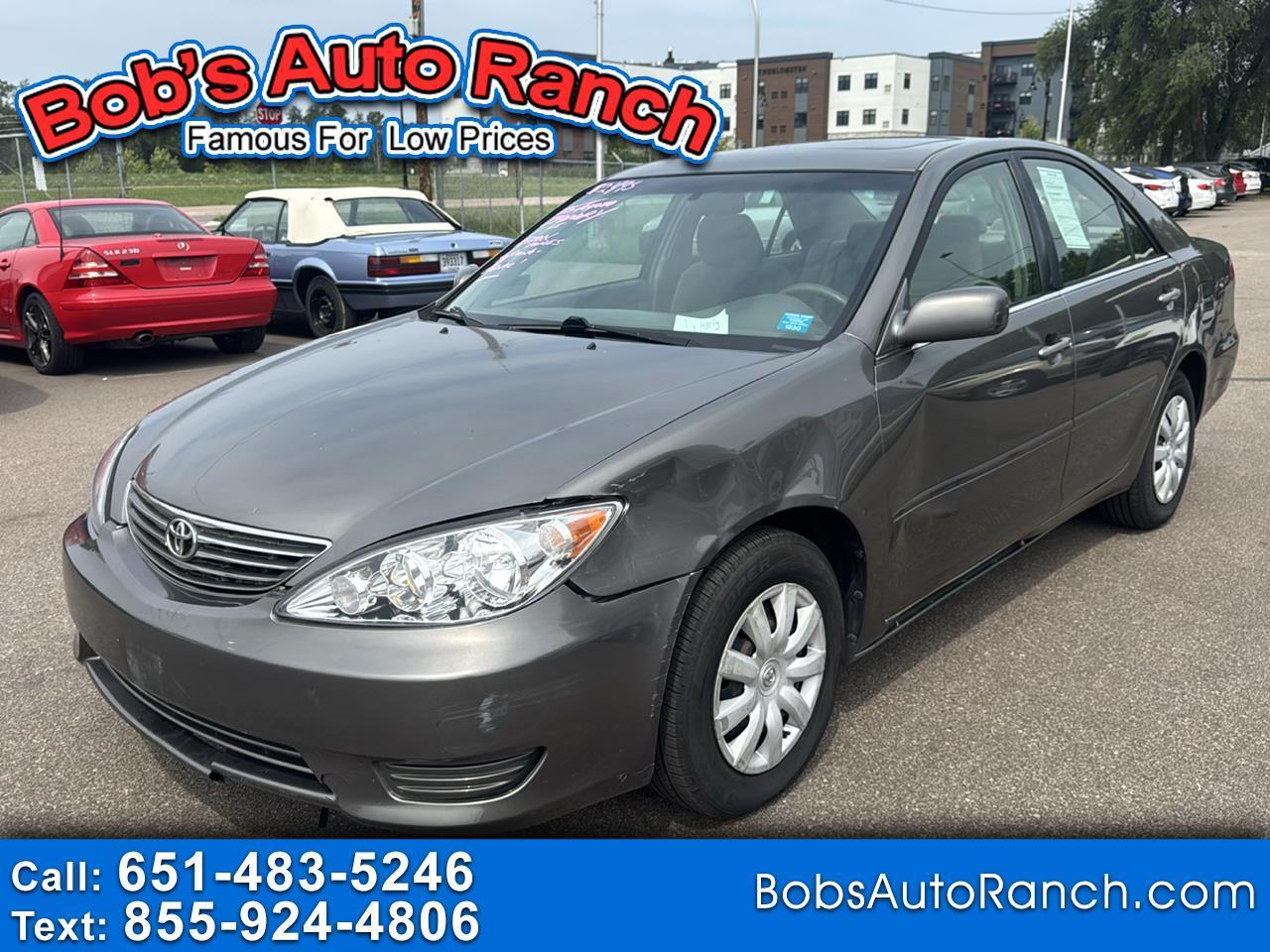 Toyota Camry 4dr Sdn XLE Auto (Natl) 2005