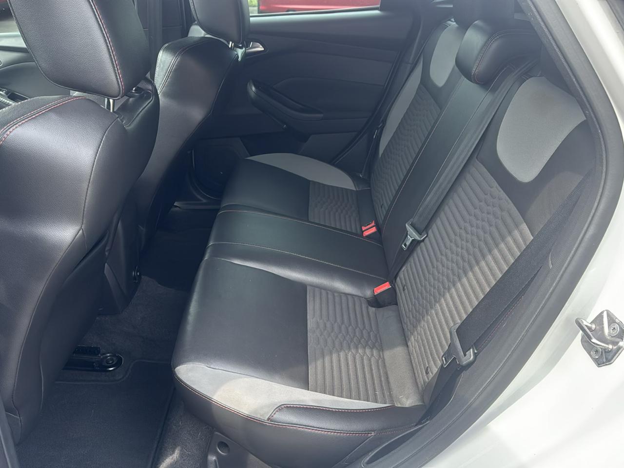 Ford Focus 5dr HB ST 2013