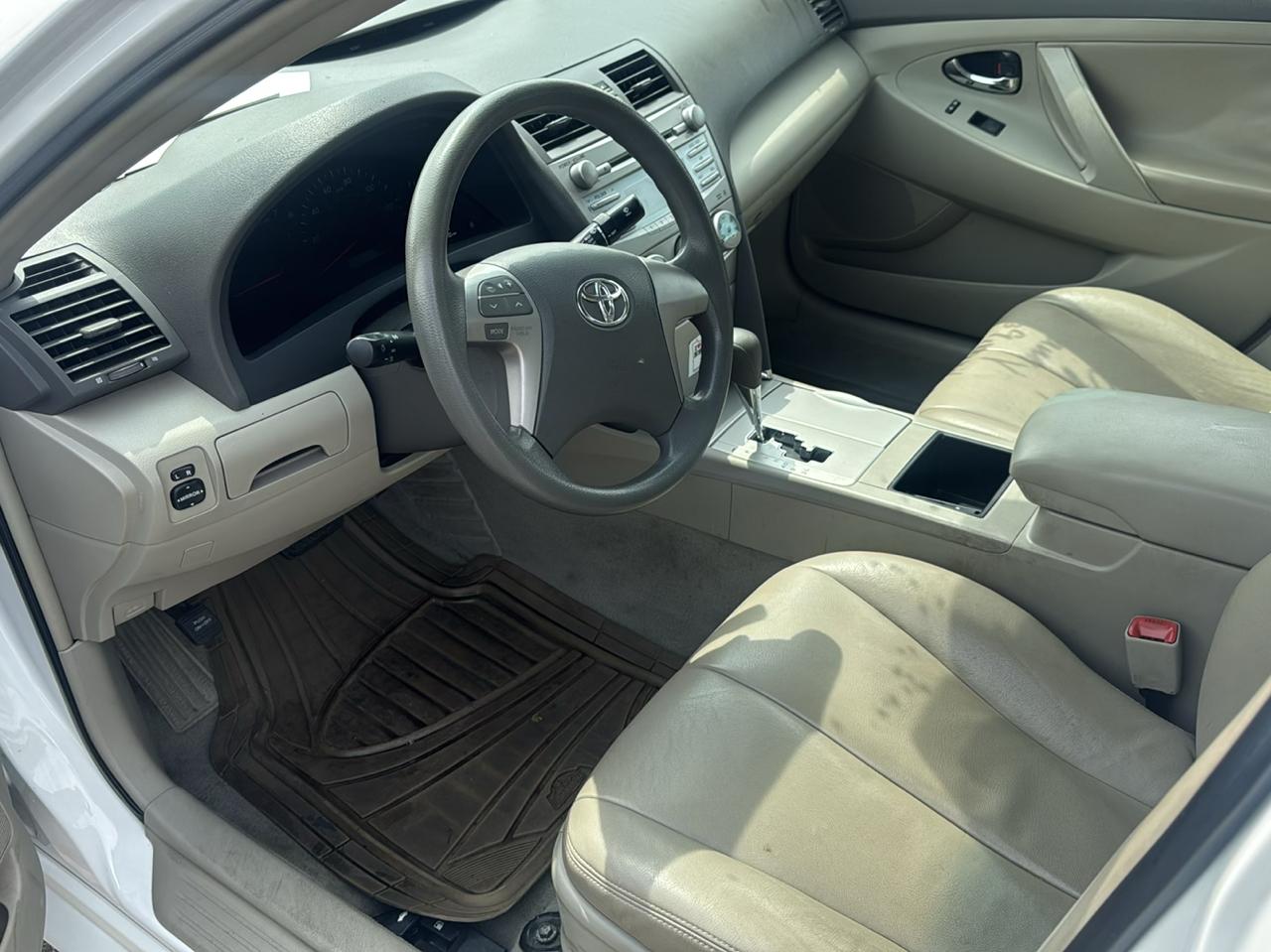 Toyota Camry 4dr Sdn I4 Man (Natl) 2009