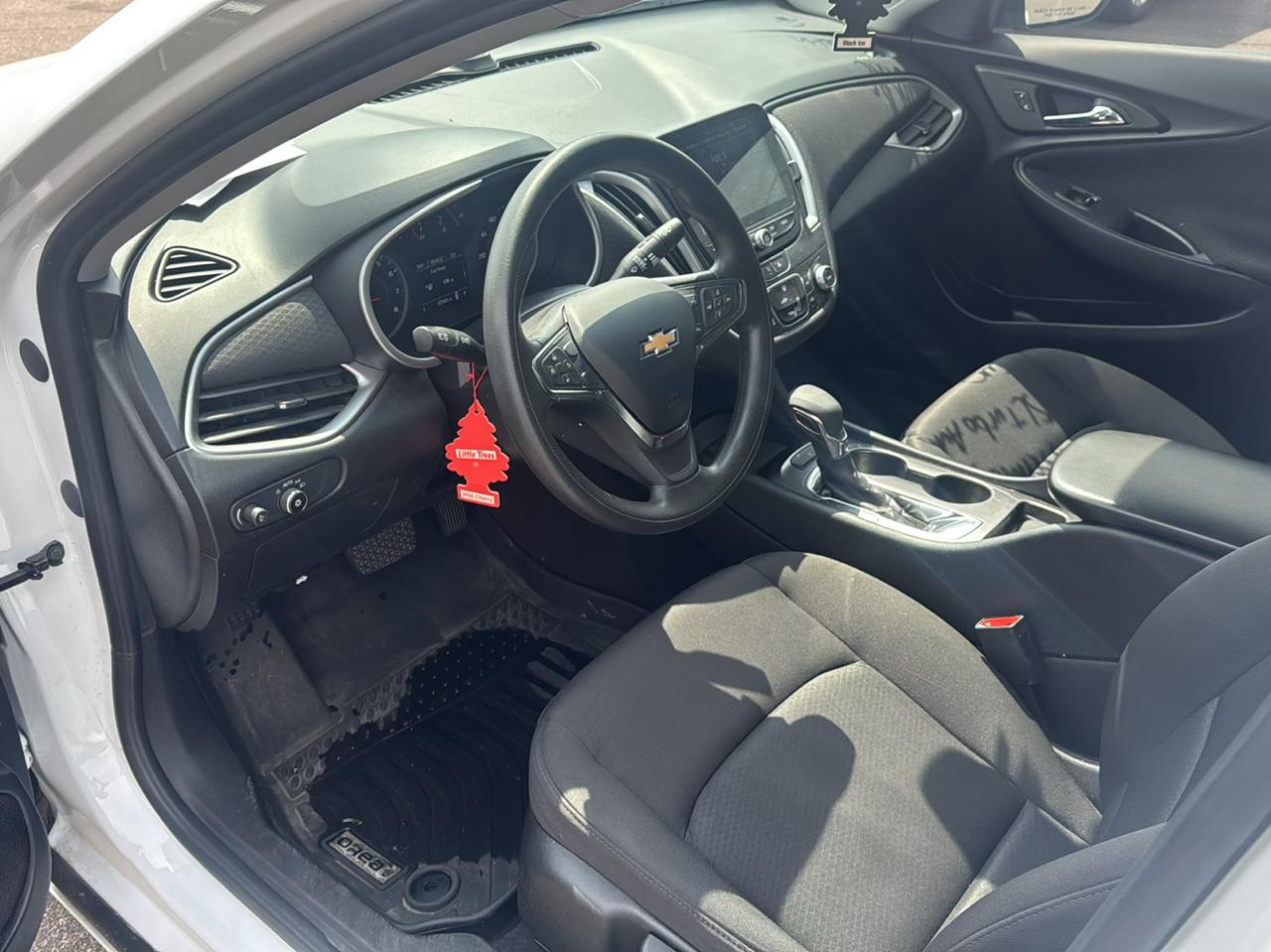 Chevrolet Malibu 4dr Sdn LS w/1LS 2021
