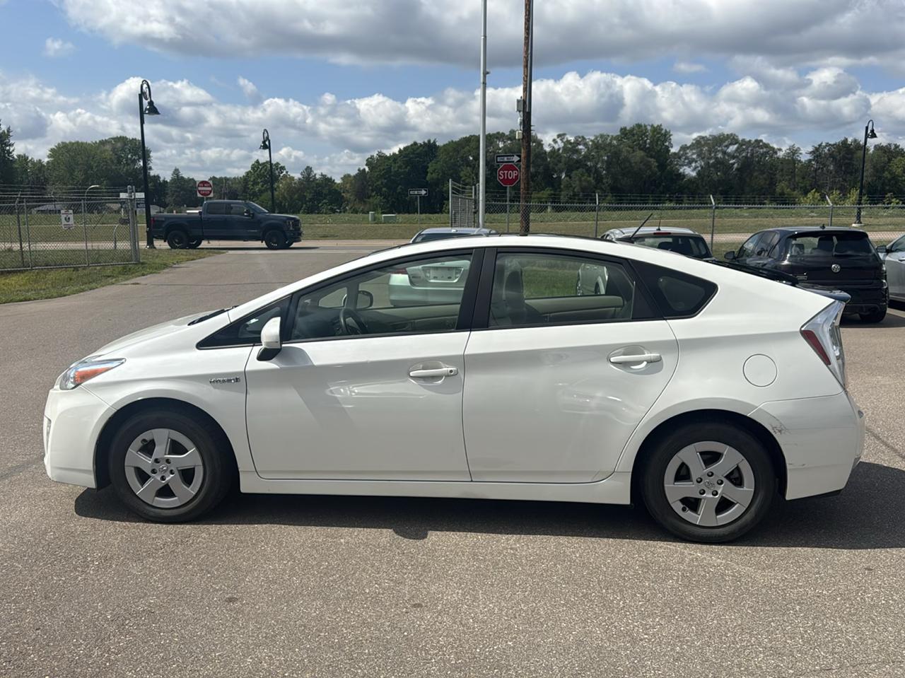 Toyota Prius 5dr HB III (Natl) 2011