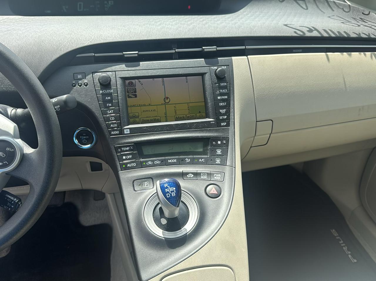 Toyota Prius 5dr HB III (Natl) 2011