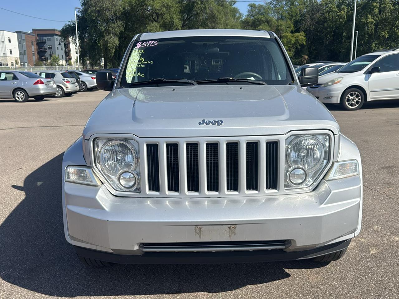 Jeep Liberty 4WD 4dr Sport 2012