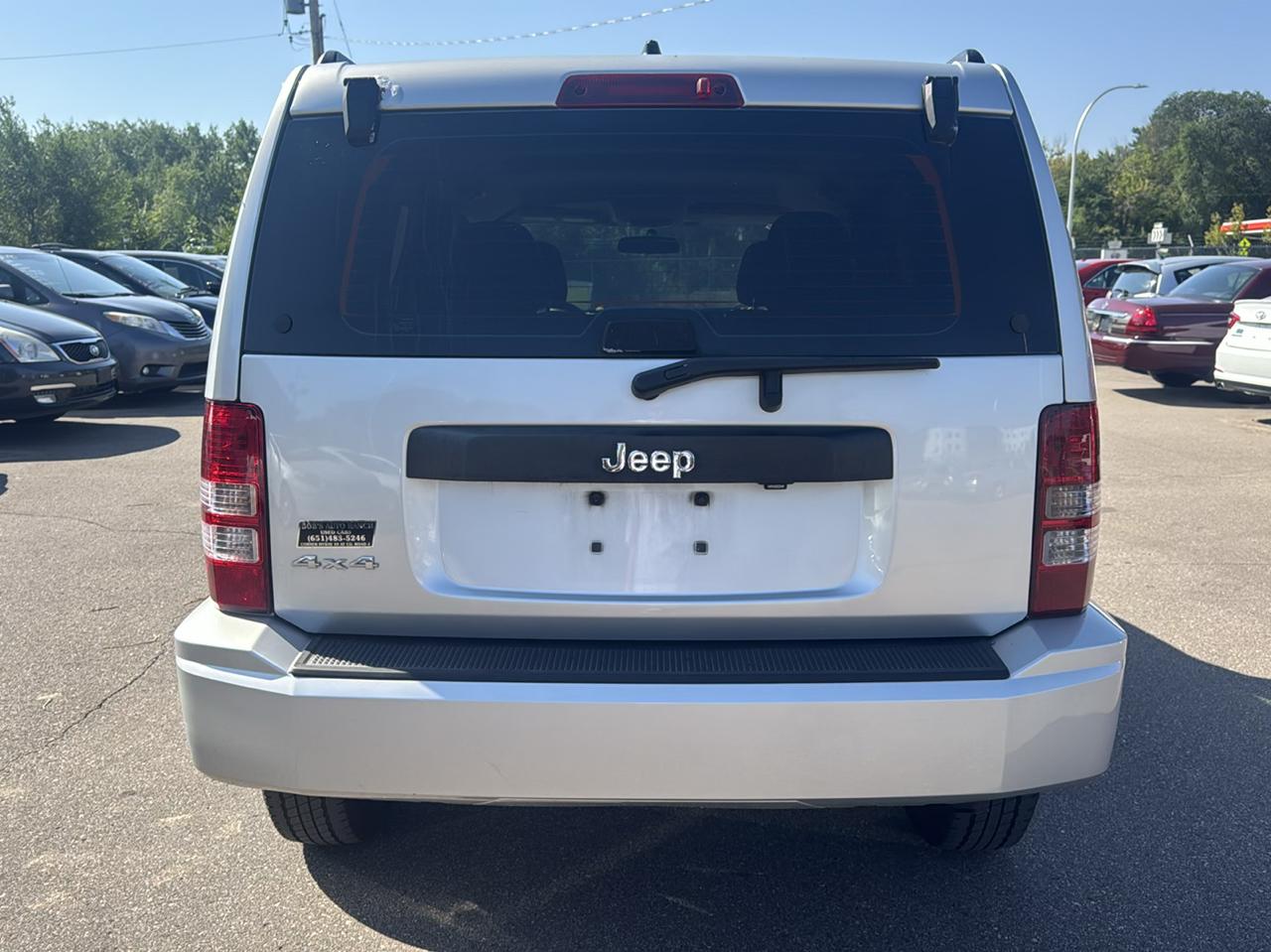 Jeep Liberty 4WD 4dr Sport 2012