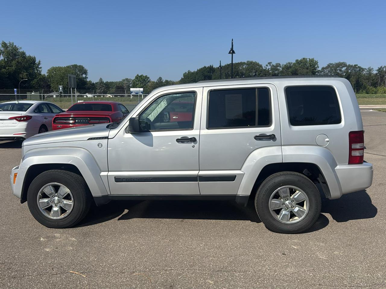 Jeep Liberty 4WD 4dr Sport 2012