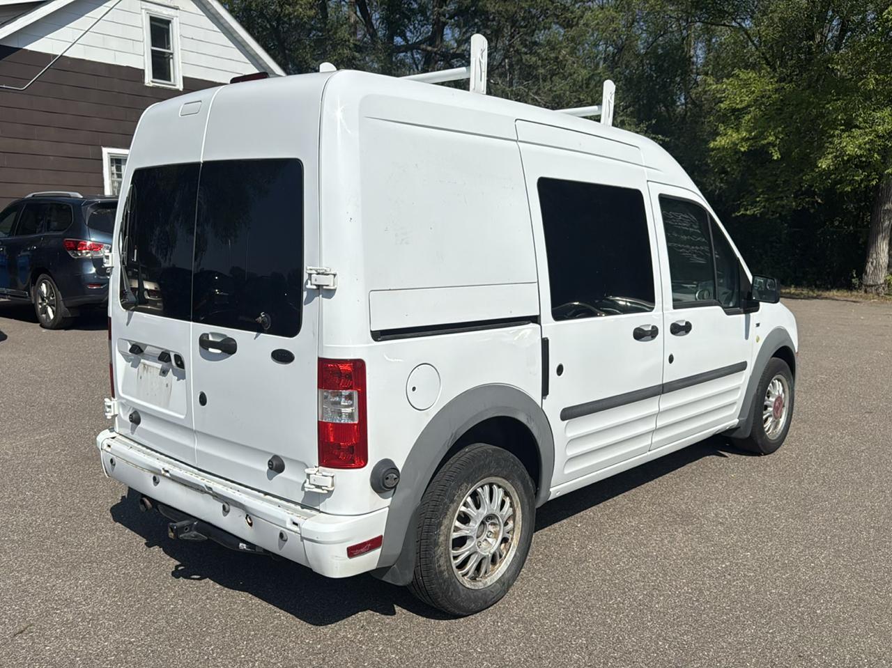 Ford Transit Connect 114.6" XL w/side & rear door privacy glass 2010
