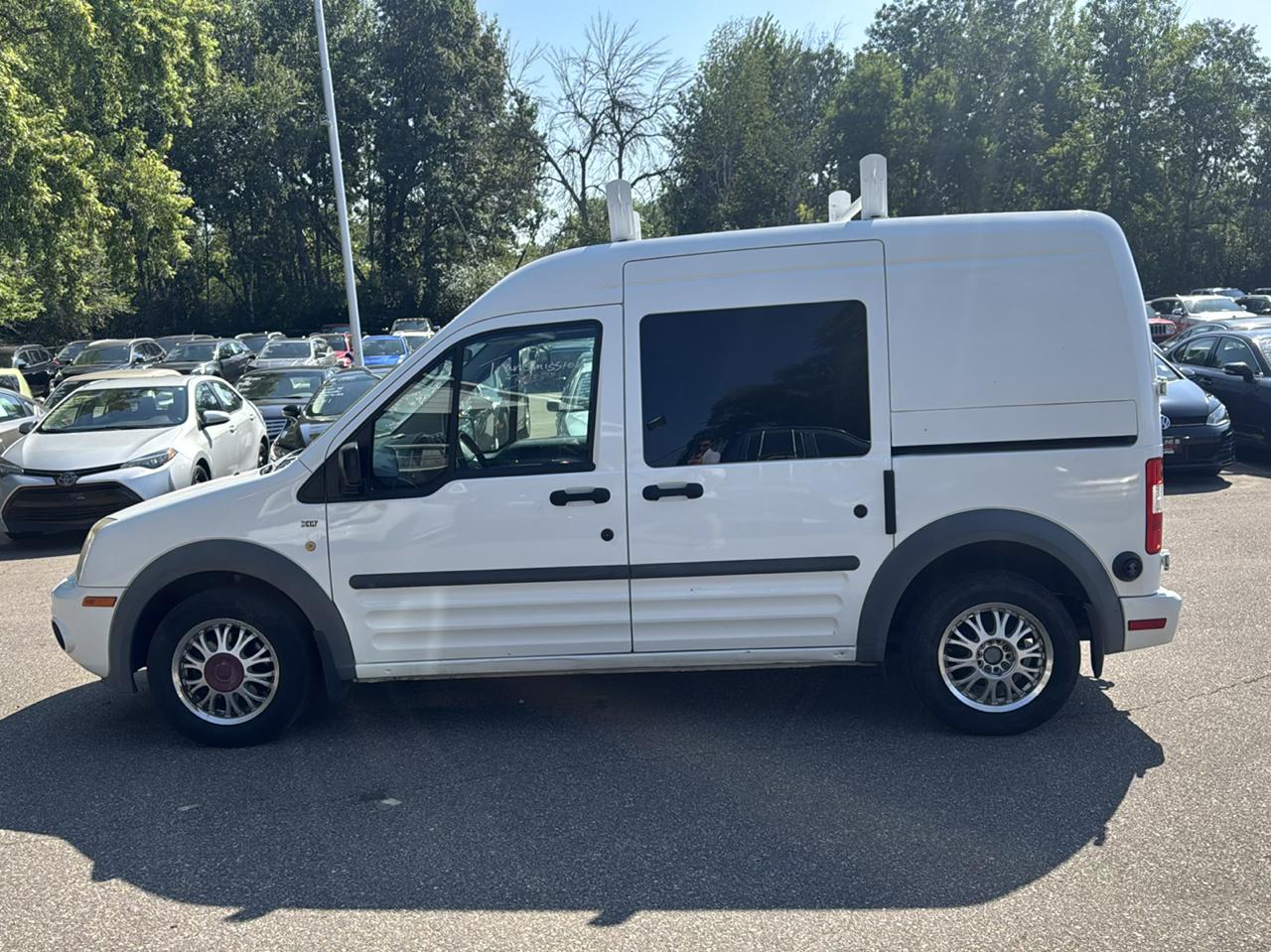 Ford Transit Connect 114.6" XL w/side & rear door privacy glass 2010
