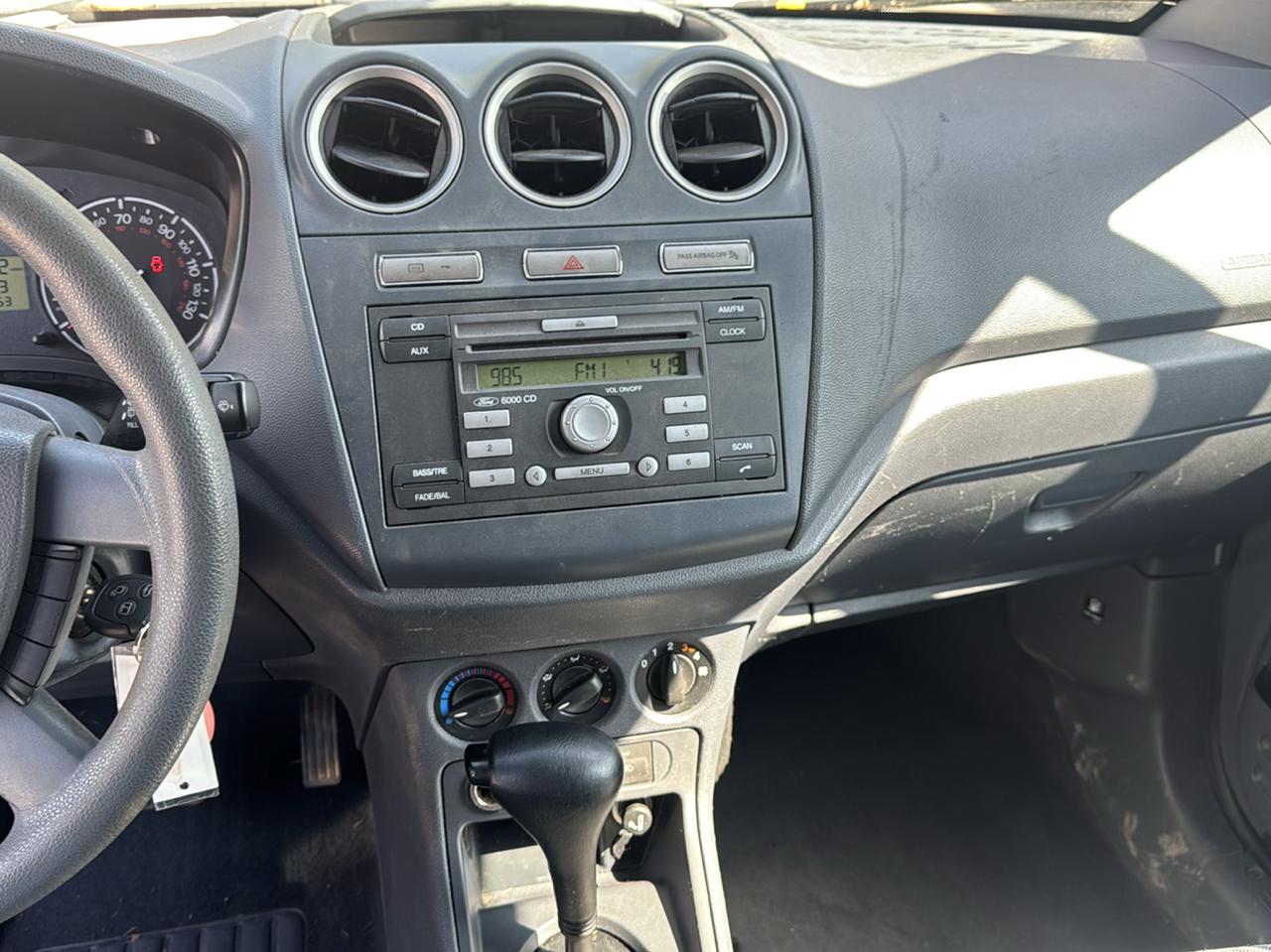 Ford Transit Connect 114.6" XL w/side & rear door privacy glass 2010