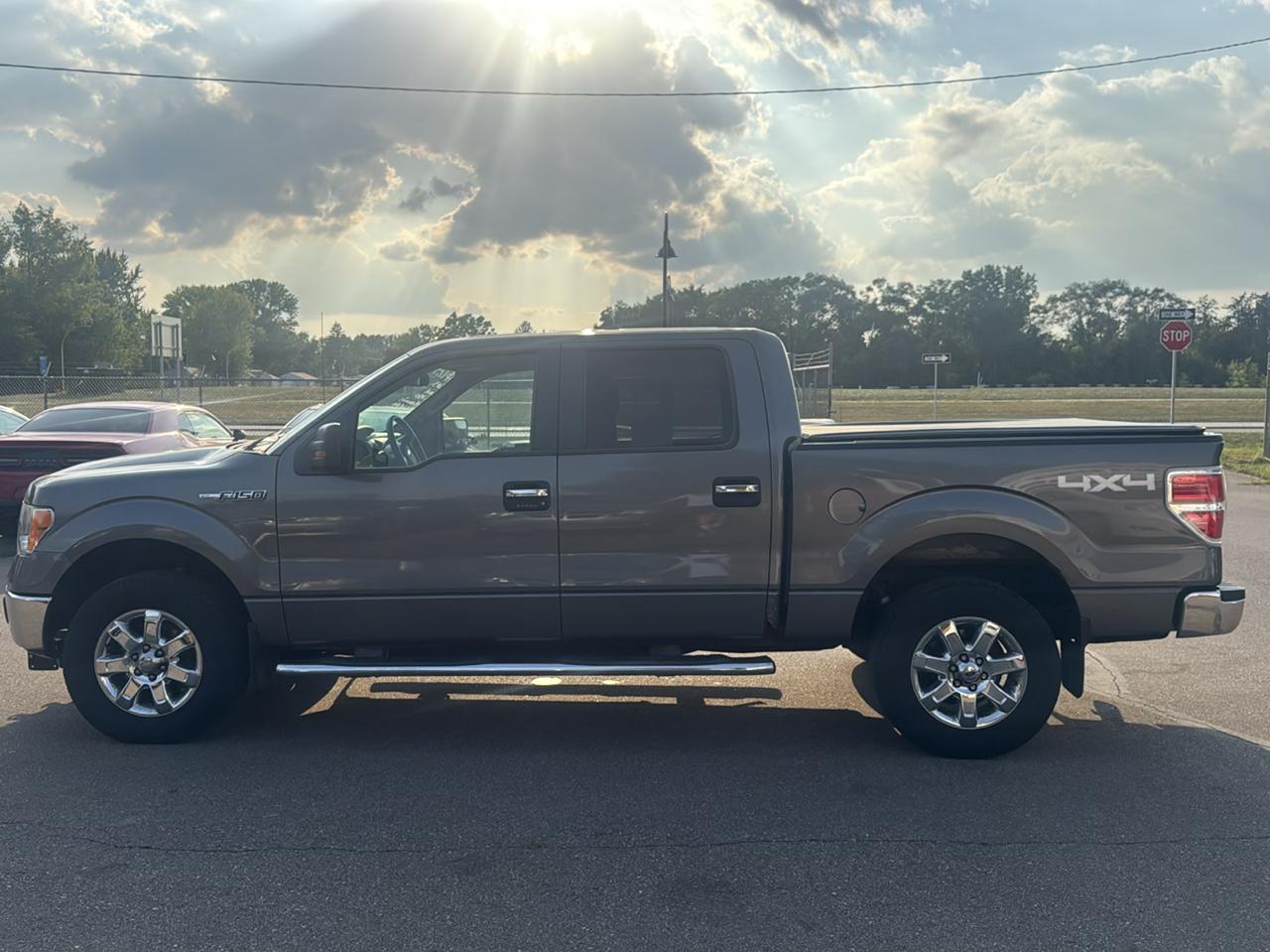 Ford F-150 4WD SuperCrew 145" XLT 2013
