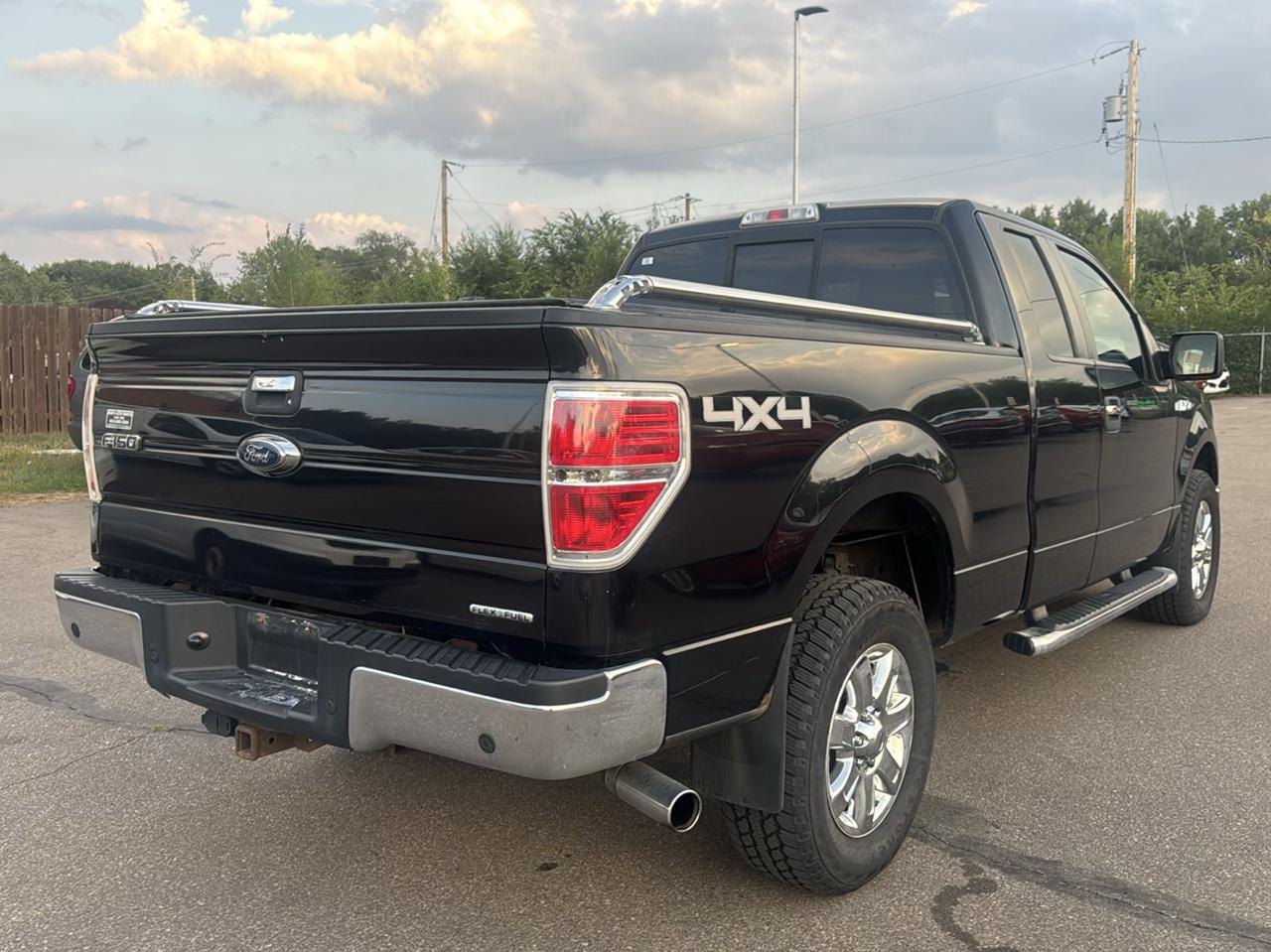Ford F-150 4WD SuperCab 145" Lariat 2014