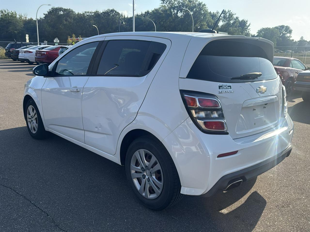Chevrolet Sonic 5dr HB Auto LT w/1FL 2017