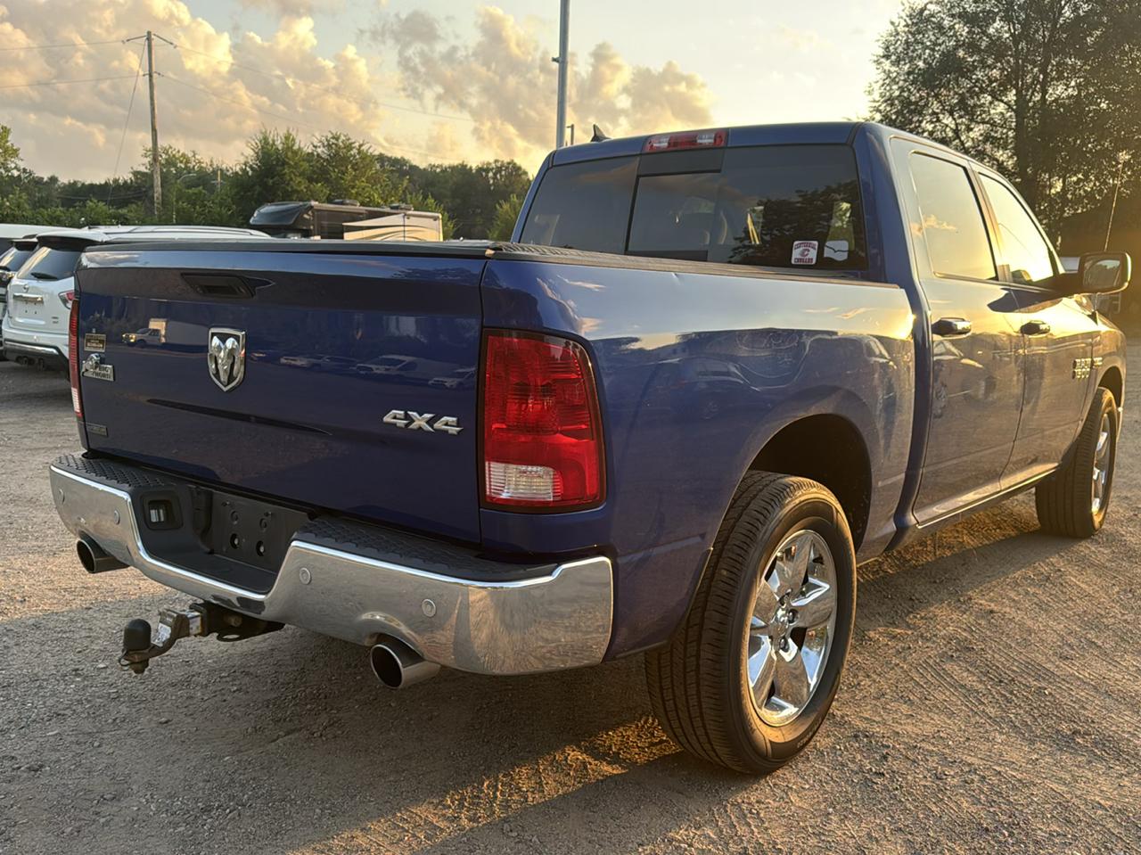 RAM 1500 4WD Crew Cab 140.5" Big Horn 2015