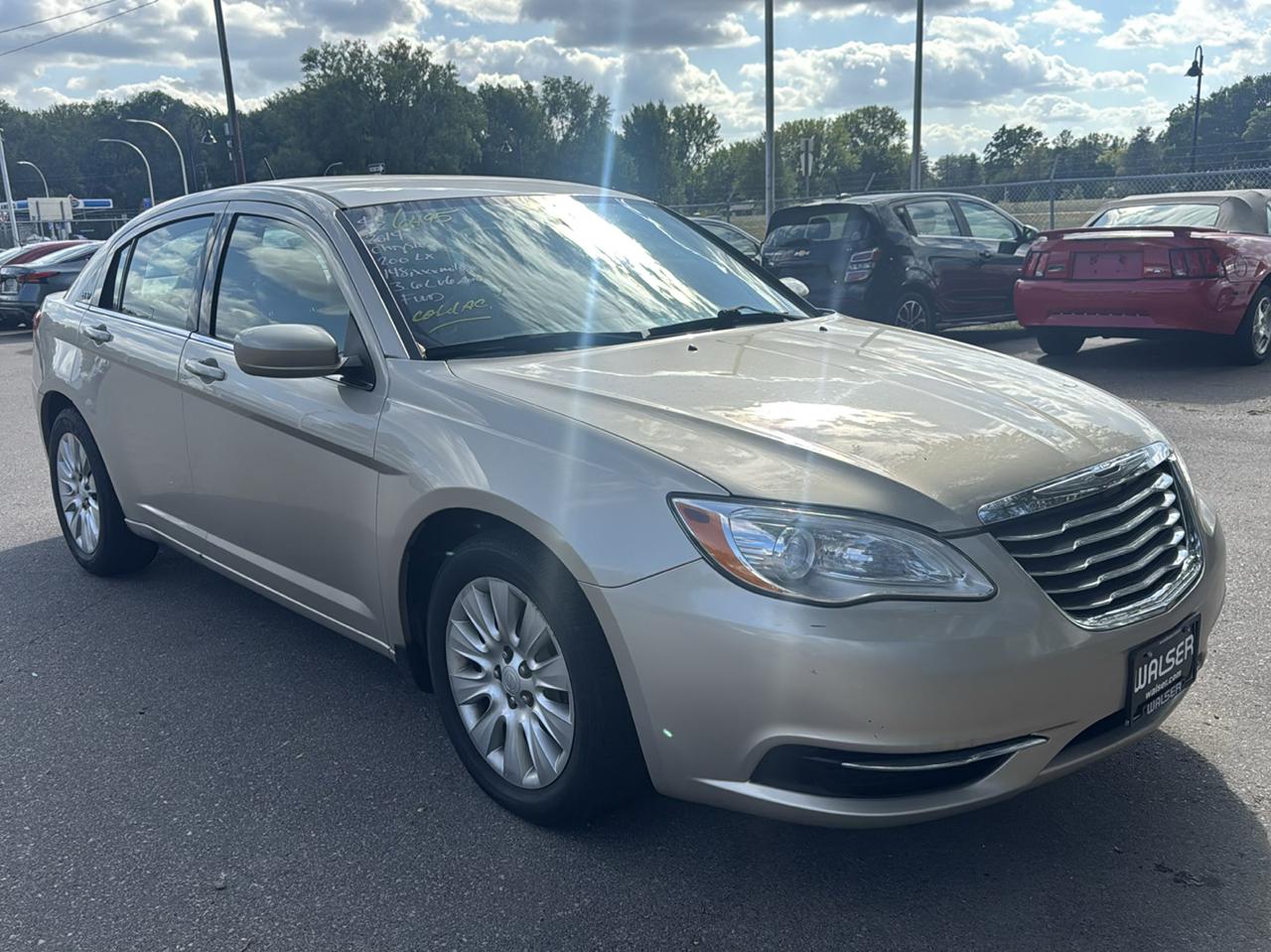 Chrysler 200 4dr Sdn LX 2014