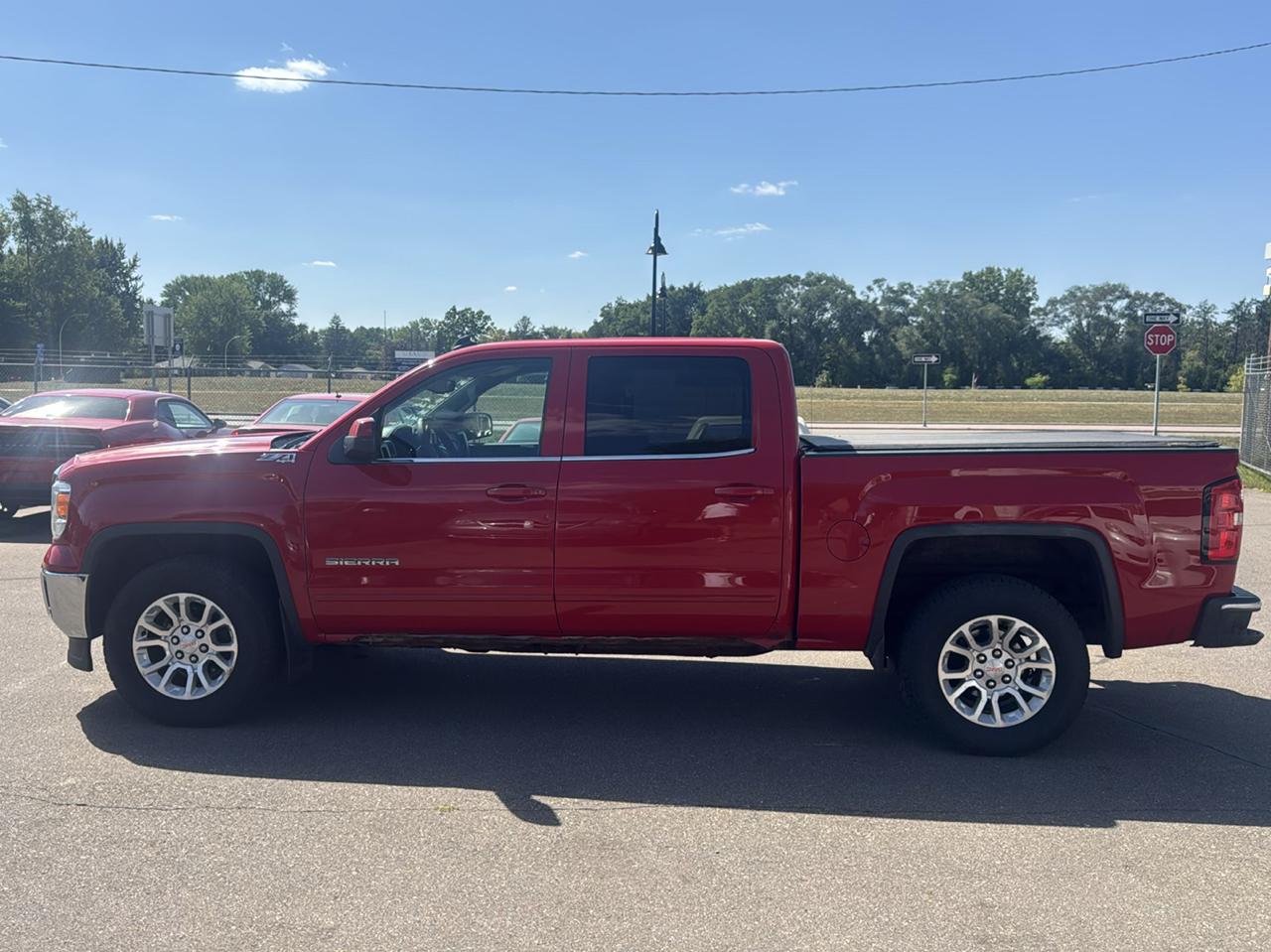 GMC Sierra 1500 4WD Crew Cab 143.5" SLE 2014