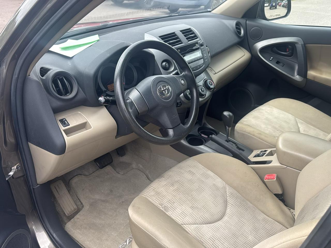 Toyota RAV4 4WD 4dr 4-cyl 4-Spd AT (Natl) 2010