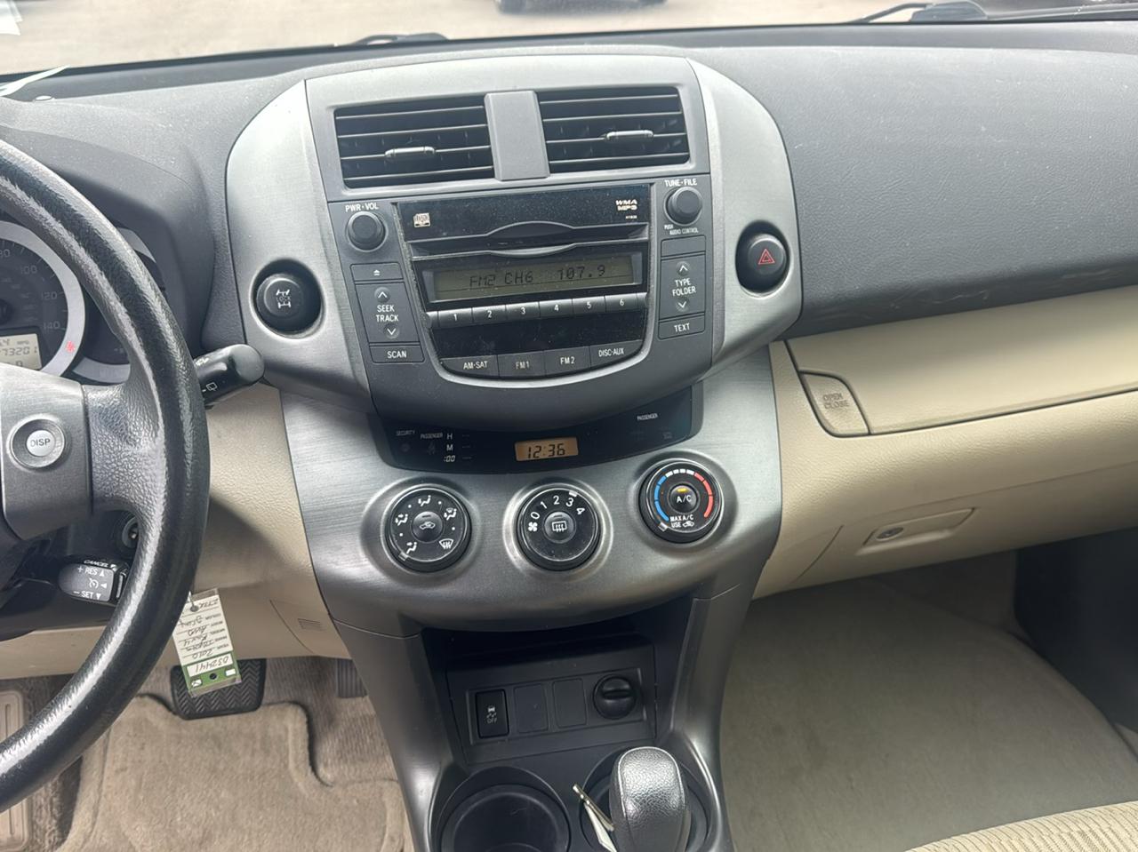 Toyota RAV4 4WD 4dr 4-cyl 4-Spd AT (Natl) 2010
