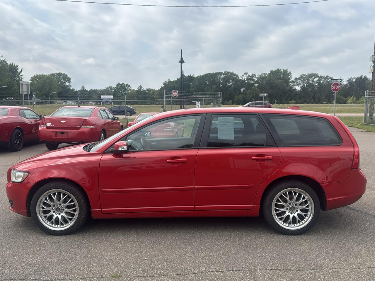 Volvo V50 4dr Wgn Auto FWD 2010