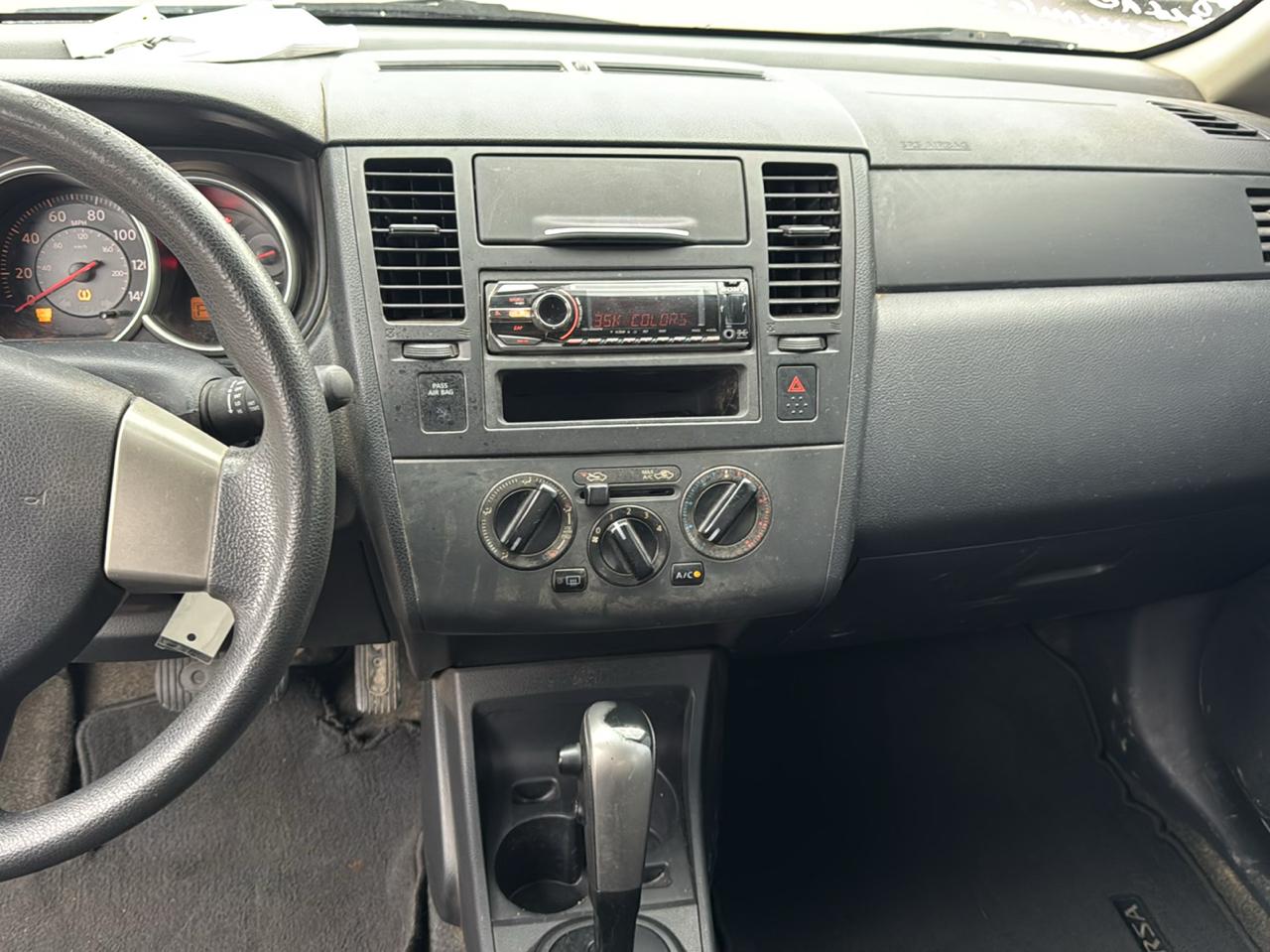 Nissan Versa 4dr Sdn I4 Auto 1.6 2009
