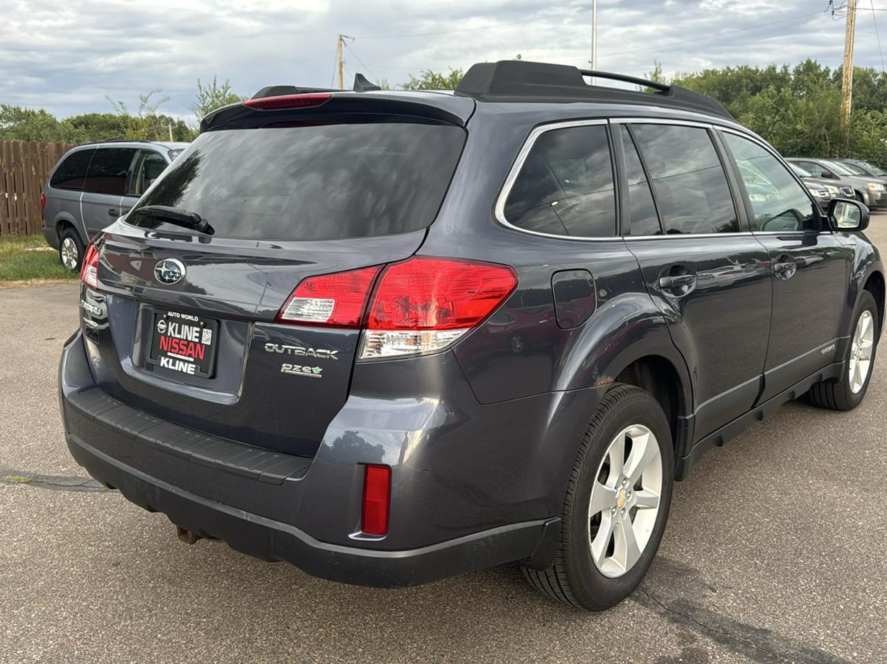 Subaru Outback 4dr Wgn H4 Auto 2.5i Premium 2014