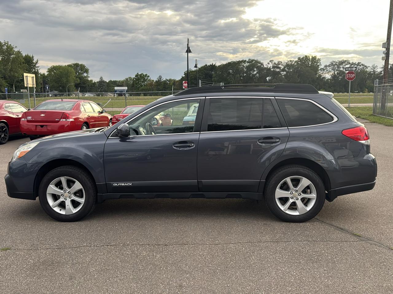 Subaru Outback 4dr Wgn H4 Auto 2.5i Premium 2014