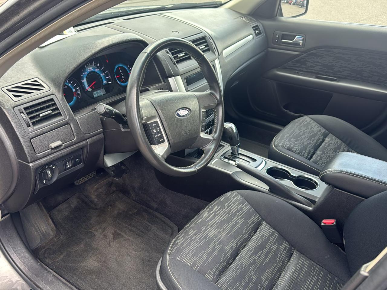 Ford Fusion 4dr Sdn SE FWD 2010
