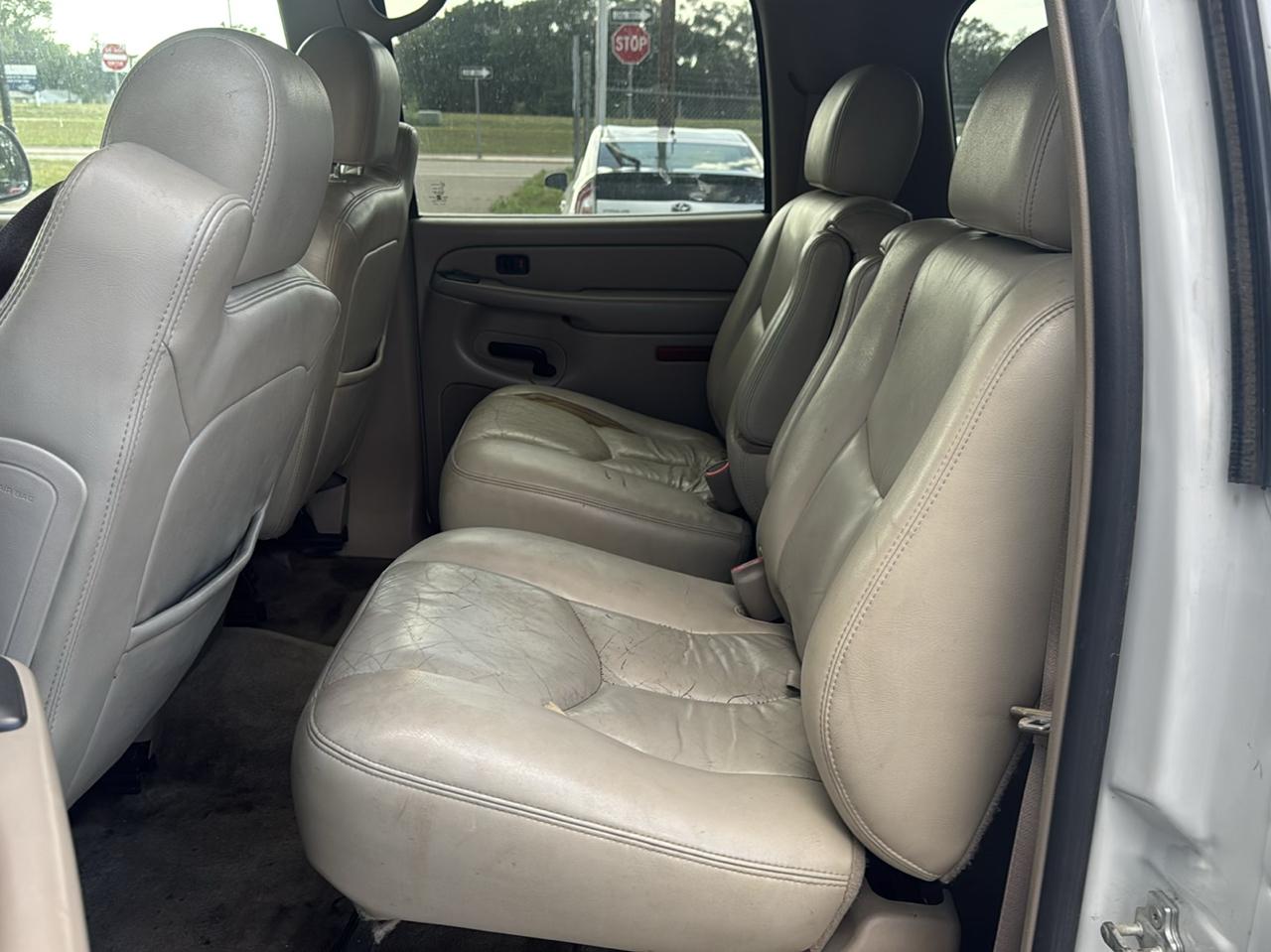 Chevrolet Suburban 4dr 1500 4WD Z71 2006