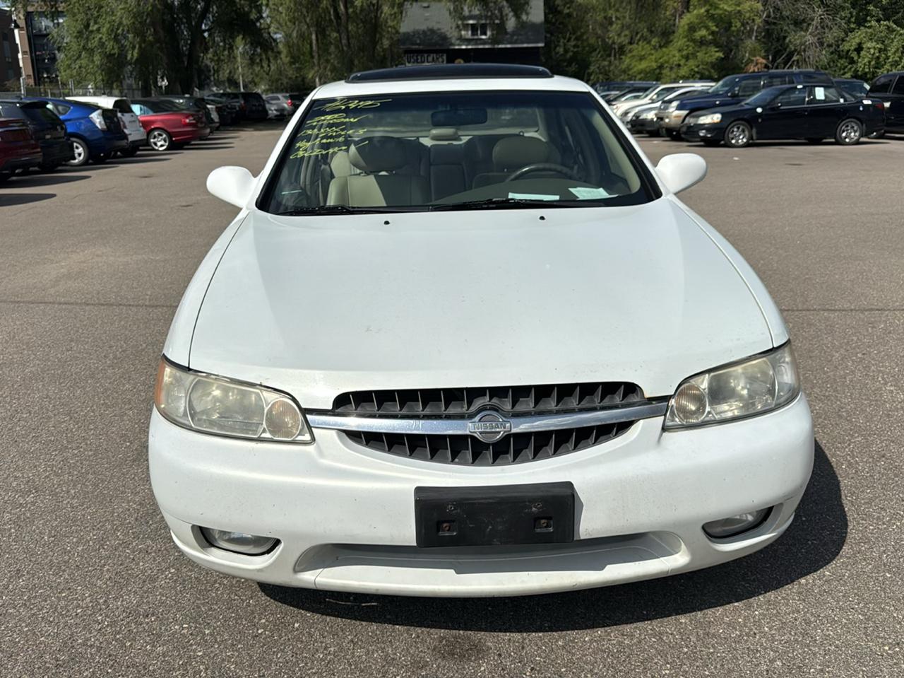 Nissan Altima 4dr Sdn GLE Auto 2000